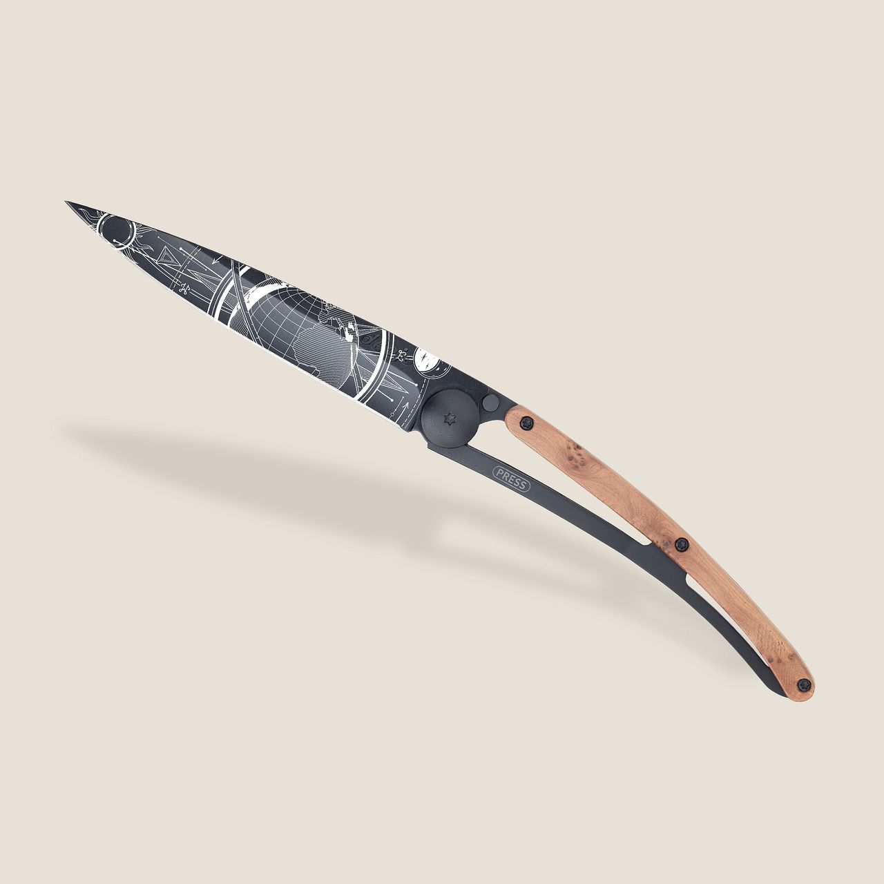 Deejo 37g Zakmes – Globe Trotter Juniper Wood Design